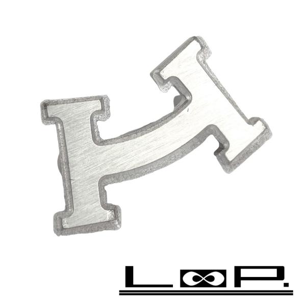 ■未使用■　エルメス H ロゴ スマイル モチーフ ピン ブローチ シルバー 箱 【123023】