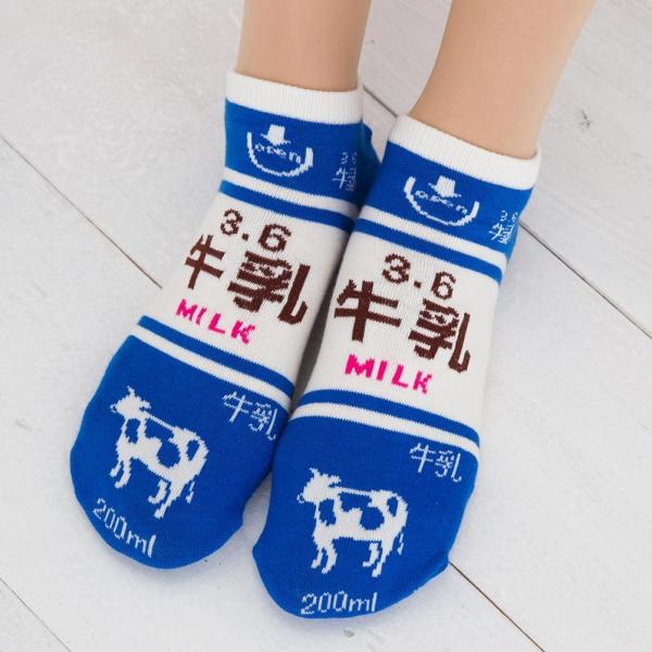 (3点購入で送料無料) おもしろソックス 3.6牛乳柄 22-25cm 日本製 スニーカー丈 くるぶ...