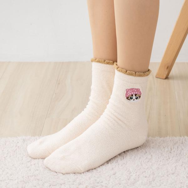 mofusand ニット帽刺繍 ベロアクルーソックス クリーム 23-25cm レディース 靴下 モ...