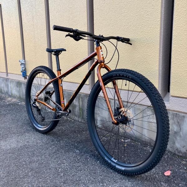 KONA BIKES 2026：UNIT X Gloss Metallic Gold ユニットX グ...