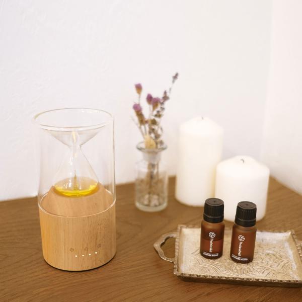 エッセンシャルオイルディフューザー LEDライト ランプ おしゃれ リラックス 癒やしグッズ 超音波...