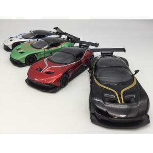 Ferrari（フェラーリ） 1/24 アバルト 695 トリビュート 赤 ミニカー