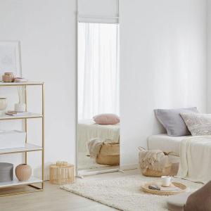 全身鏡 突っ張りミラー 幅60cm 壁面 ミラー 鏡 かがみ 姿見 全身姿見鏡 つっぱり コンパクト 省スペース 薄型 スリム おしゃれ 玄関 リビング