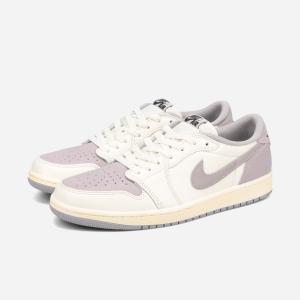 NIKE（ナイキ） NIKE AIR PRESTO QS x Hello Kitty エア プレスト QS x