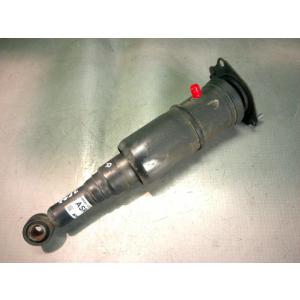 シエンタ DBA-NSP172G 右Rショックアブソーバー G 車いす仕様タイプI 5人 2NR-F...