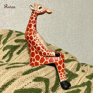 アフリカ ケニア キリン 木彫り 置き物 Mサイズ オブジェ 彫刻 動物