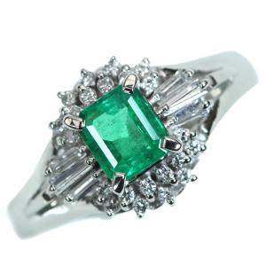 美しい緑色のエメラルドを中心にしたK18とpt900の リング　サイズ ♯ 15 エメラルド リング/指輪 0.50カラット プラチナ900 PT900 定番ダイヤ