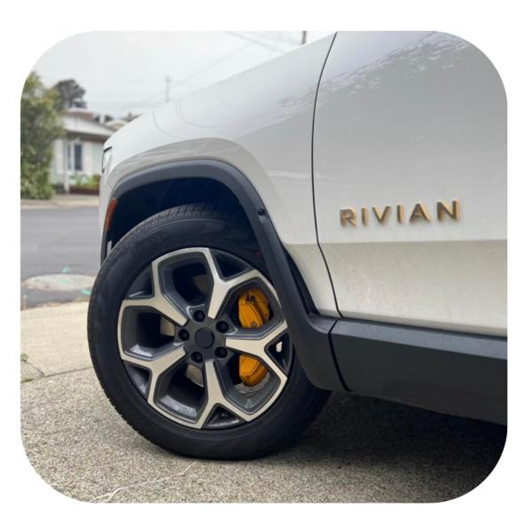 【並行輸入品】ホイールセンターキャップ Rivian R1T/R1S 21インチリム対応 Premi...