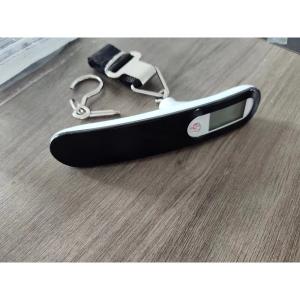 ☆ ブラック ☆ スケール デジタル はかり 旅行 ixcd011 荷物 はかり デジタルスケール 携帯 ラゲッジチェッカー 計量器 測り 計り 秤