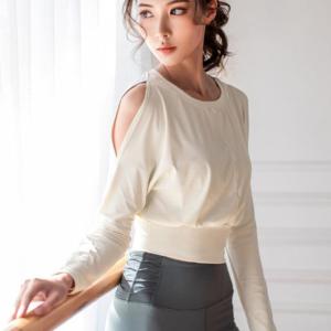 ☆ クリーム ☆ Lサイズ ヨガウェア トップス 長袖 通販 レディース おしゃれ 丈短め ゆったり 肩見せ 肩出し 伸縮性 ストレッチ Sサイズ