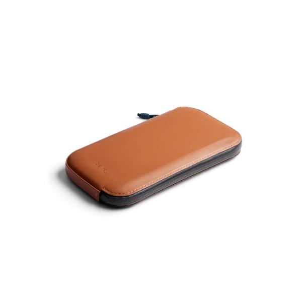 [Bellroy] All Conditions Phone Pocket Plus   Bronz...