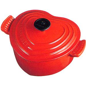 ル・クルーゼ／LECREUSET　ココットダムール　チェリーレッド　（ルクルーゼ：ハート型鍋）