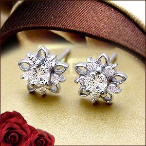 ダイヤモンドピアス PT900 0.3ct スターダイヤモンドピアス『Star』SI 