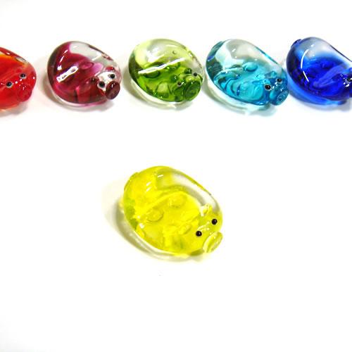 ドイツ　ガラス製　6色のお箸置き　ぶた　（6個セット）