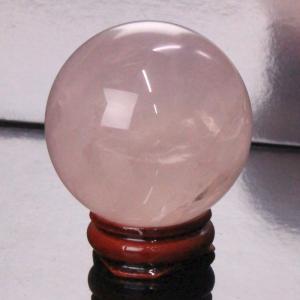 【一点物 47mm玉】 ローズクォーツ 丸玉 水晶玉 球体 丸玉 玉 球 原石 Ball 大玉 rose quartz 紅水晶 魔除け 置物 浄化用 お守り パワーストーン｜lulu-house