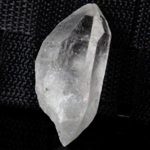 水晶　クリスタル　原石　ポイント　鉱石　クラスター Amazon.co.jp: 天然水晶の原石 1PC 天然水晶クラスター電気メッキ