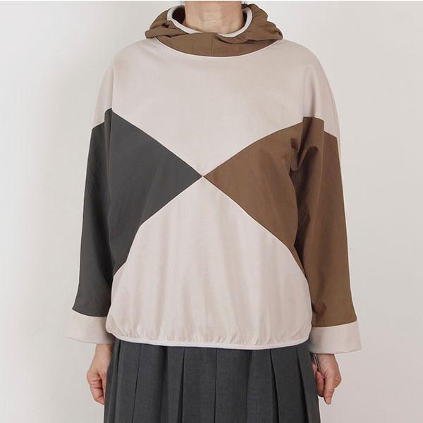 ベージュフードカットソー