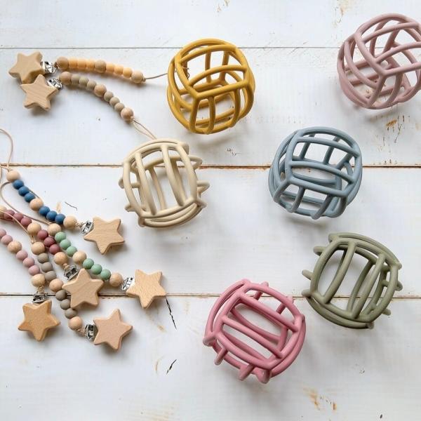 ベビーボール とホルダーセット 赤ちゃんの為のやわらかボール 歯固め トイホルダー ホシノカタチ フ...