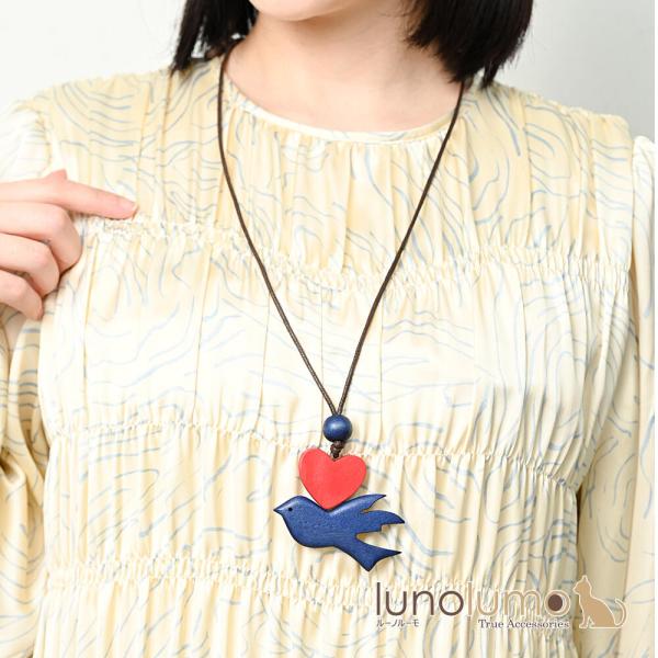 メール便送料無料 ネックレス ペンダント レディース 青い鳥 小鳥 ことり ハート 赤 ウッド 天然...
