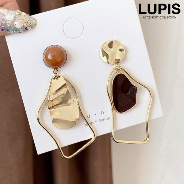 ピアス レディース 変形 大ぶり アシンメトリー メタル ブラウン 揺れる ぶらさがり カジュアル ...