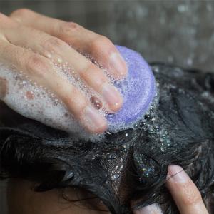 LUSH 紫ショック シャンプーバー 固形 シ...の詳細画像2