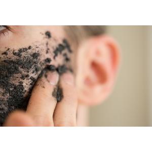 LUSH ブラックダイヤ 100g フェイスス...の詳細画像5