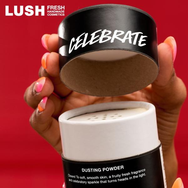 LUSH セレブレーション ダスティングパウダー ボディパウダー クリスマス 限定 2025 人気 ...