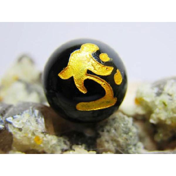 天然石ビーズ　オニキス梵字彫刻12mm【タラーク】