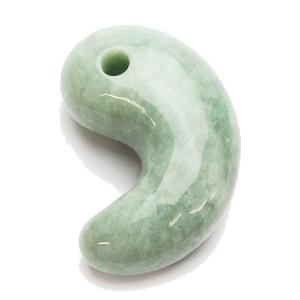 糸魚川翡翠 勾玉 縦約1.6cm 希少 黄色 二ノ型 産地証明書 桐箱 付き