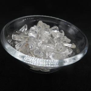 風水さざれ石 水晶 高品質 水晶さざれ石 クリアータイプ 9×14mm 100ｇ ガラスコップ付｜luz