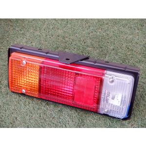 新車外し トヨタ純正 ダイナ カーゴ トヨエース デュトロ テールライト