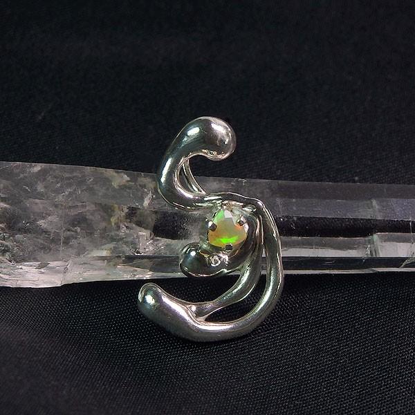 エチオピアオパールのデザインペンダント