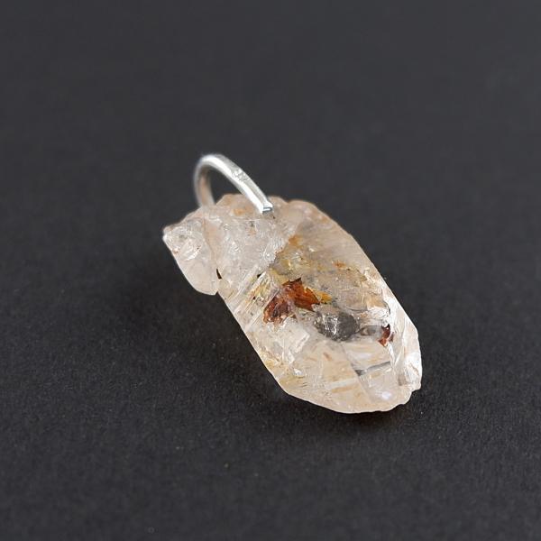 マダガスカル産　オイルインクォーツのペンダント　2 天然石アクセサリー　一点物