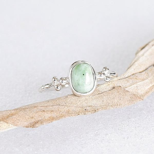 日高翡翠（クロム透輝石）の粒飾りリング　12号　一点物　天然石アクセサリー