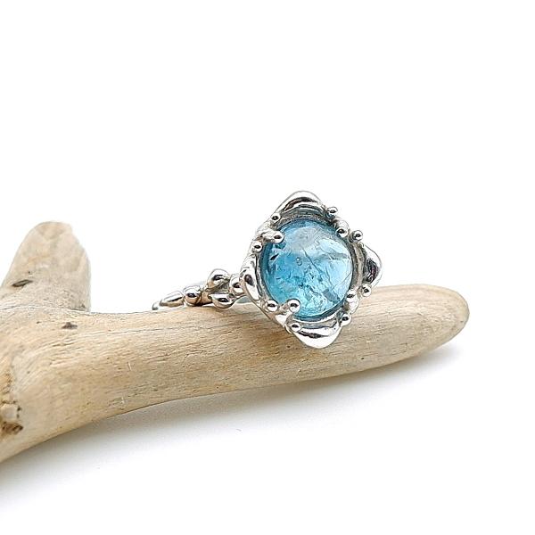 シーグリーンカイヤナイトのデザインリング　11号　〜深き森の泉〜　天然石アクセサリー　一点物　指輪