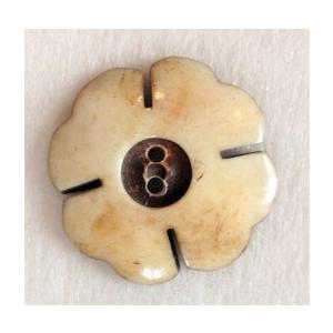 ボーンボタン　30mm　1個売り　フラワーII　アイボリー