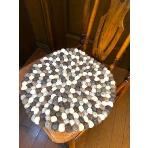 フェルトボール　チェアクッション　マット　座布団　ナチュラル