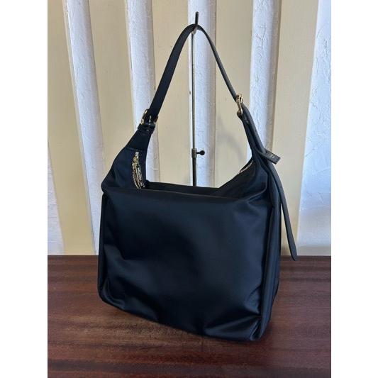 VIOLA d&apos;ORO/ヴィオラドーロ　BIANCA / V-2256 ナイロンホーボーバッグ　ブラ...