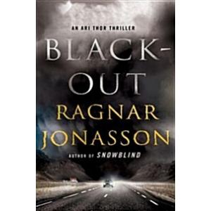 Blackout: An Ari Thor Thriller (Paperback)
