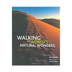 Walking the World's Natural Wonders (Hardcover)