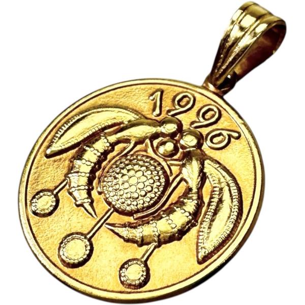 ペンダントトップ イリアスララウニス 円形プレート フラワーワスプ K18ゴールド 2.8g レディ...