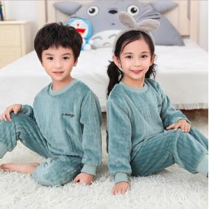 パジャマ キッズ 子供服 男女兼用 冬 ルームウェア 厚手 パジャマ モコモコ 可愛い 長袖 フランネル セットアップ 部屋着 柔らかい 防寒着 秋冬