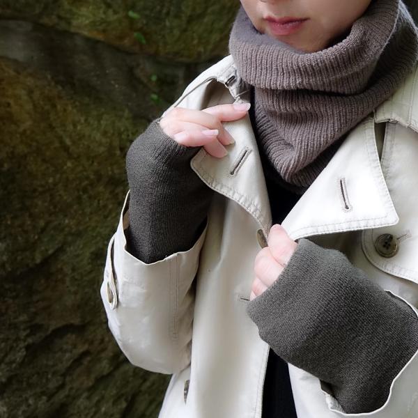 ネックウォーマー 暖かい レディース メンズ もちはだ ワシオ リブニットネックウォーマー 裏起毛の...