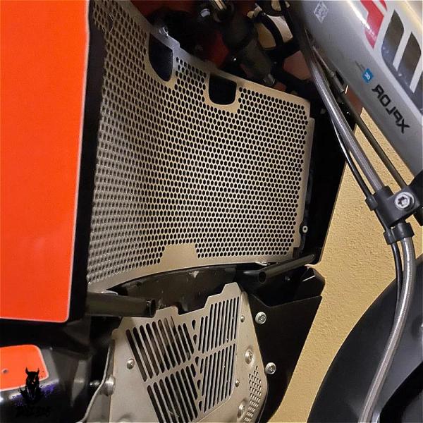 【互換品】 KTM 790 Adventure S R 2019-2024用 ラジエーターグリルガー...