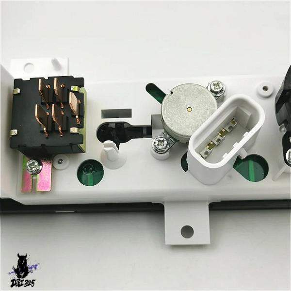 【互換品】 ダッジ ラムバン 2000-2003 用 エアコンパネル 55055459af 5505...