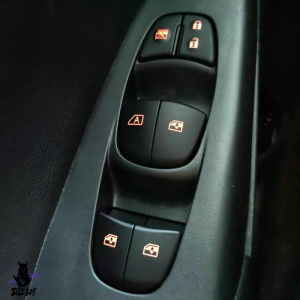 【互換品】 日産キャシュカイJ11x-trail t32リーフセナc26 ヘッドライトボタン LED...