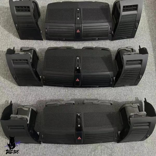 【互換品】 HAOCHEN インテリアカーアクセサリーエアアウトレットベントトヨタマーク X レイツ...