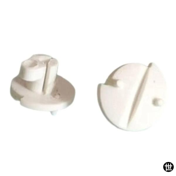 キャンピングカーRV冷蔵庫通気口冬季閉鎖クリップベージュアクセサリーDS295176600ドメティッ...