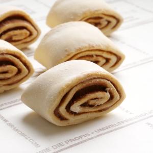 ママパン シナモンロール 81g×10 冷凍パ...の詳細画像1