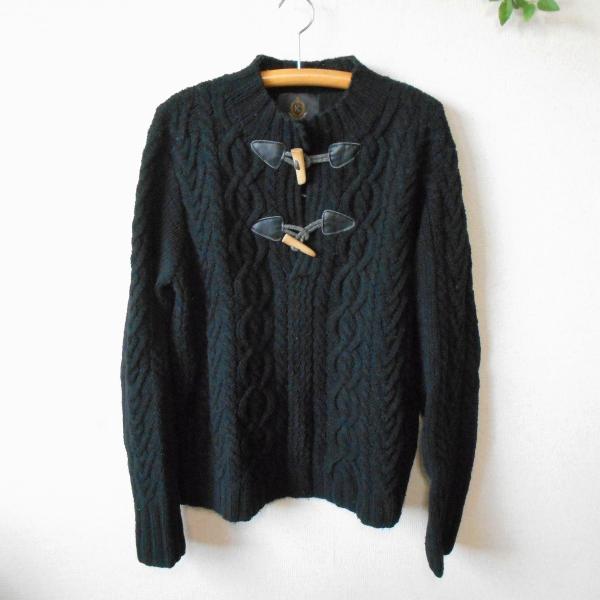 カールヘルム KARLHELMUT トグルボタン 使用 ロゴ 刺繍 入 ニット セーター Ｌ